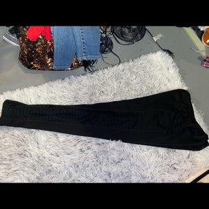 Black athletic leggings